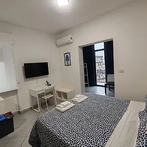 Morfeo לינה וארוחת בוקר טאורמינה